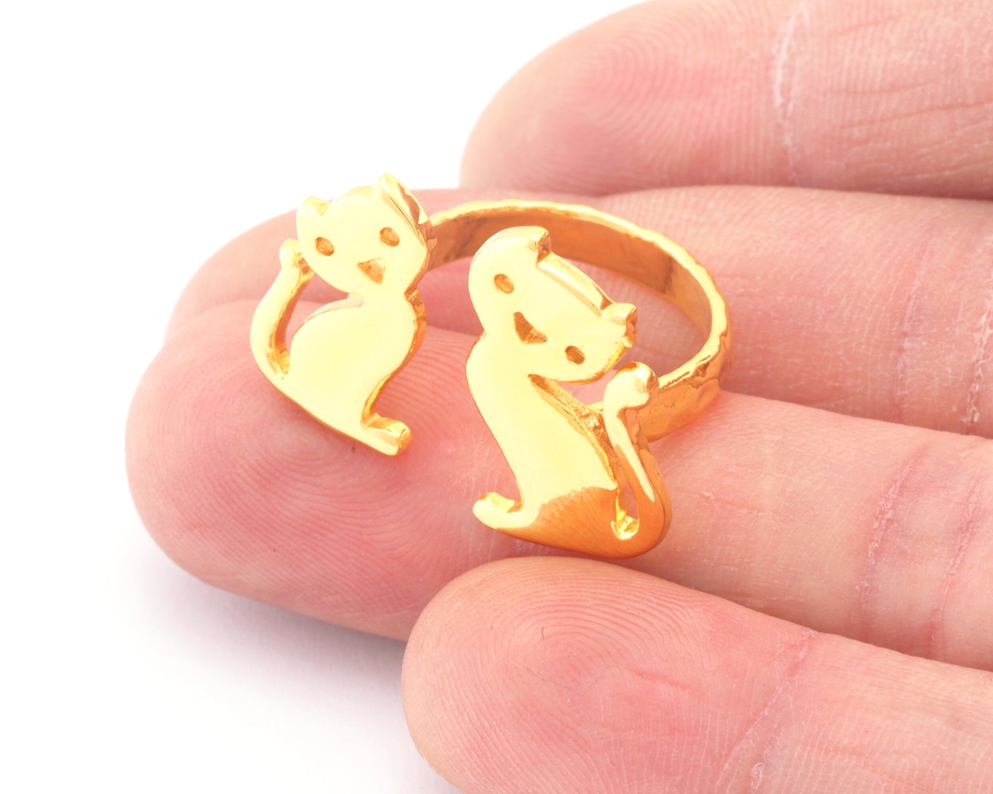 Cats Adjustable Ring Shiny Gold Plated Brass (7US 9US inner size) OZ4293