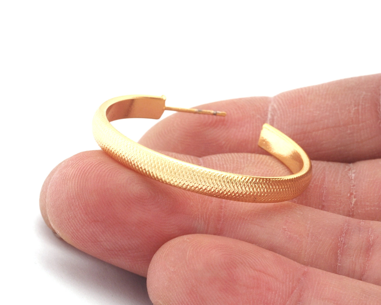 Hoop ribbed round Earrings stud base Shiny Gold tone lacquer plated brass round earring posts, 35mm OZ4221