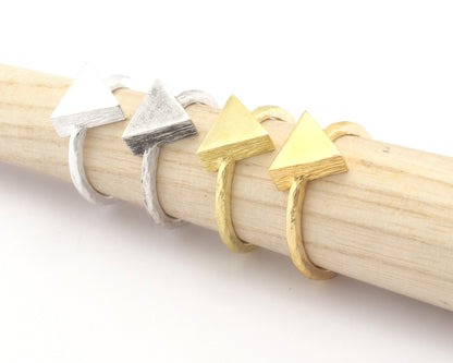 Triangle Brushed Edge Ring Base Adjustable Ring Blank Raw Brass - Shiny silver - Antique silver - Shiny Gold plated (12x10mm blank) OZ4689