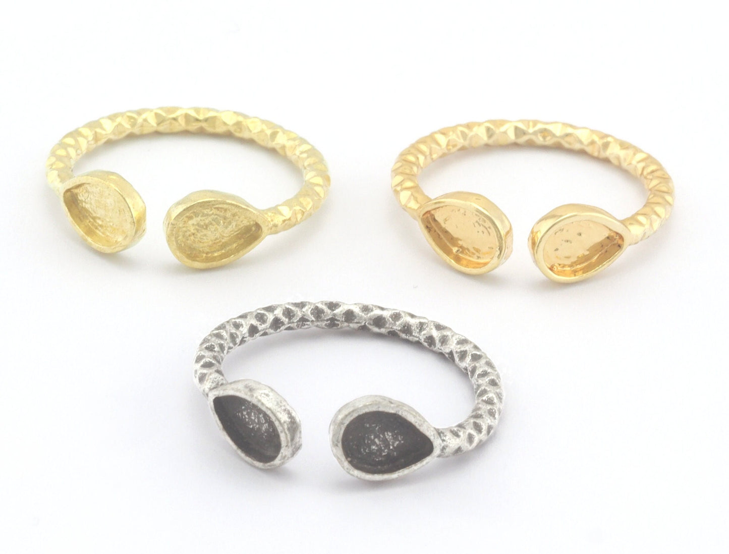 Pear Tear Drop Hammered Ring Base Adjustable Ring Bezel Raw Brass - Shiny Silver - Antique Silver - Shiny Gold Plated (6x4mm blank) OZ4332