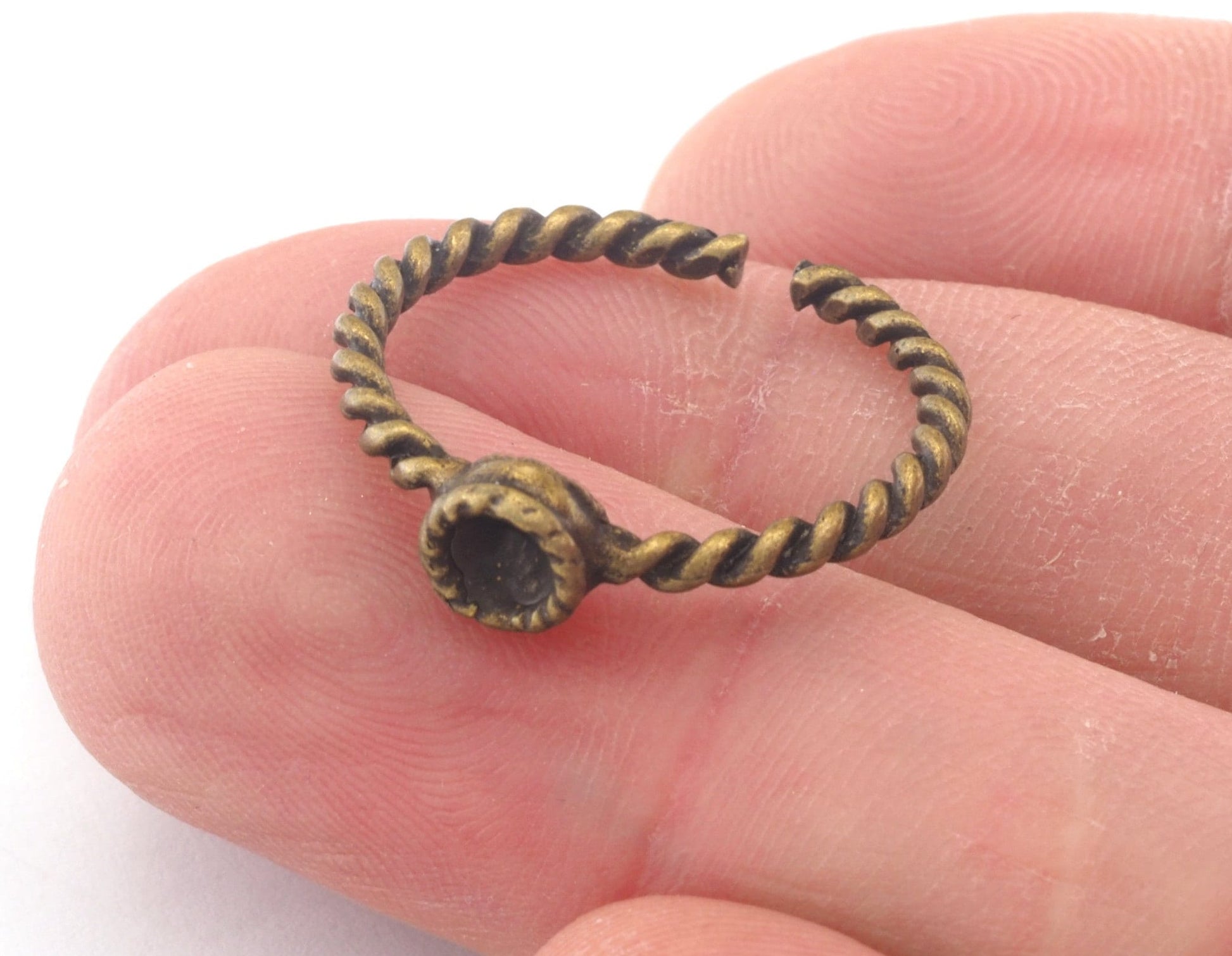 Ring Swirl Adjustable Ring Bezel - Antique Bronze Plated brass (18.5mm 8.5US inner size - Adjustable ) OZ2714