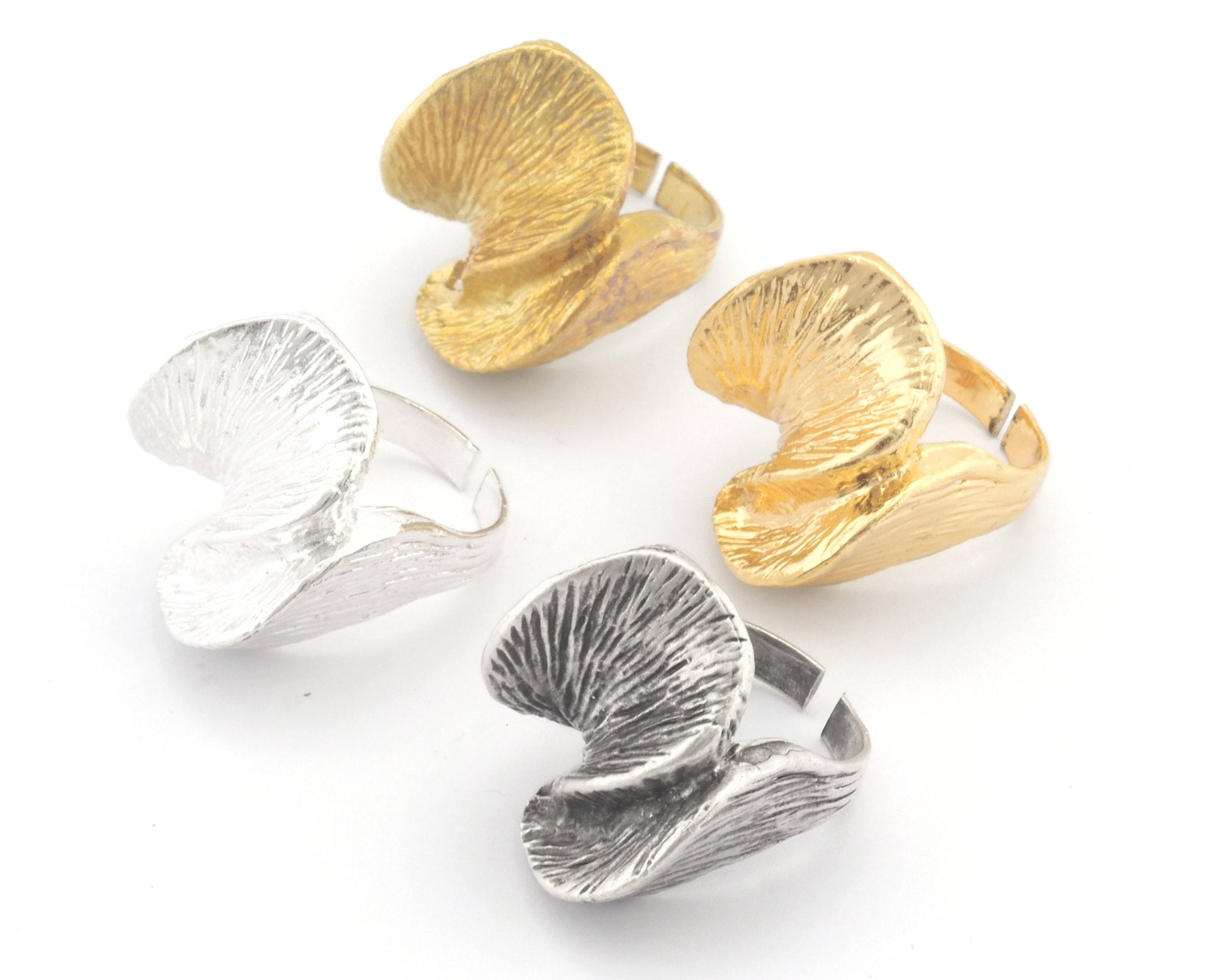 Wavy Leaf flower Ring Raw brass, Antique Silver, Shiny silver, Shiny gold plated (17.5mm 7US inner size) 4393