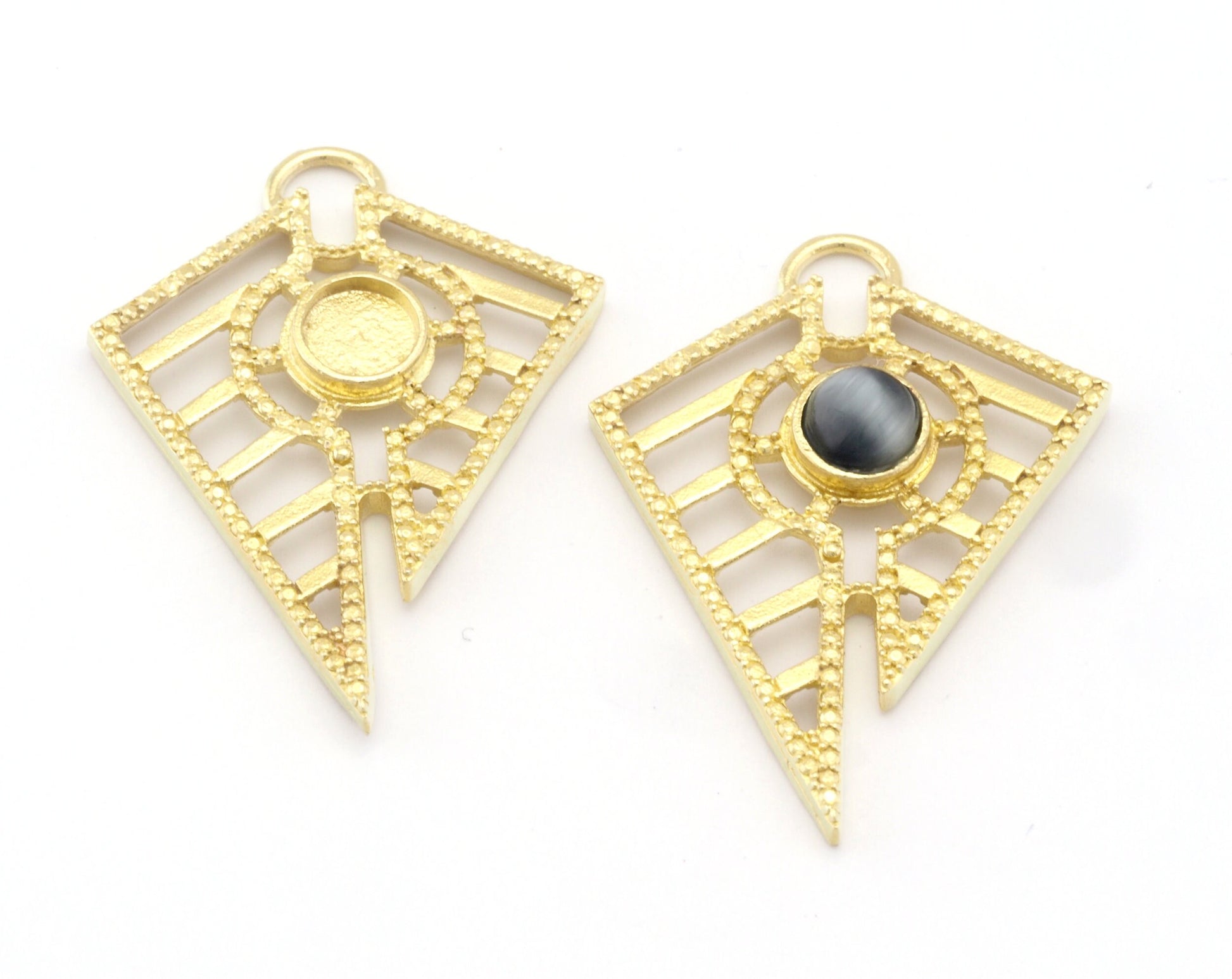 Kite Symbol Setting Blank Pendant Raw, Shiny, Antique Silver , Gold Plated Brass 39mm 1.5mm thickness Charms OZ4773