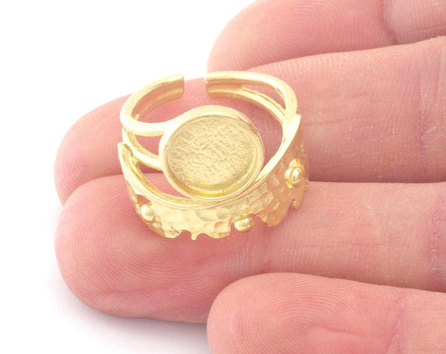 Round Blank Adjustable Ring Half Bezel Raw Brass, Antique silver, Shiny silver, Shiny gold plated 10 mm Setting (7US - 9USinner size ) 4789