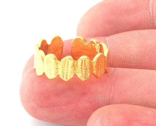 Minimalist Leaves Ring Adjustable Shiny Gold Plated brass (16-18mm 5-8US inner size) OZ2741