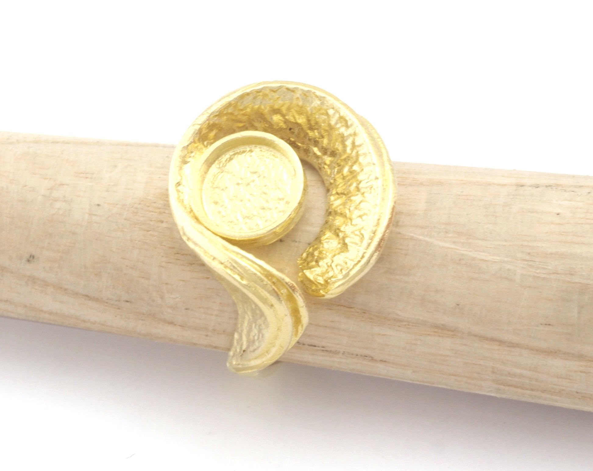 Adjustable Ring Bezel Setting Raw Brass, Antique silver, Shiny silver, Shiny gold 8 mm Round Setting (7US - 9USinner size ) 4780