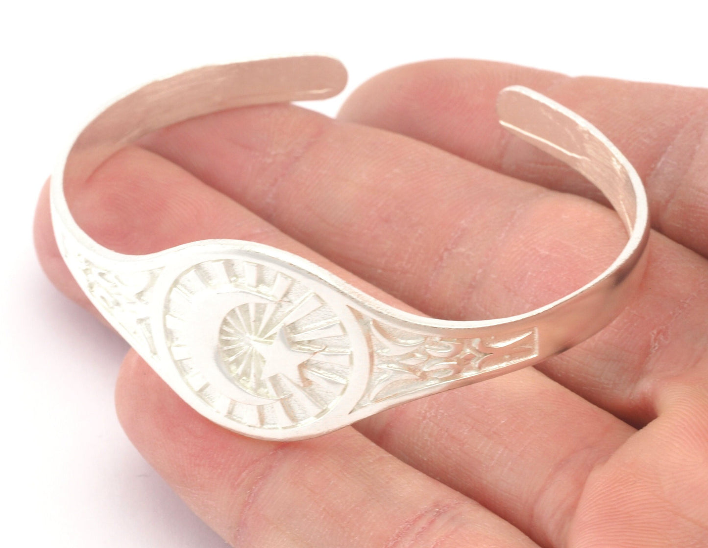 Crescent Moon Star Bracelet Shiny Silver Plated Brass (50 - 62 mm inner size - Adjustable ) OZ4749
