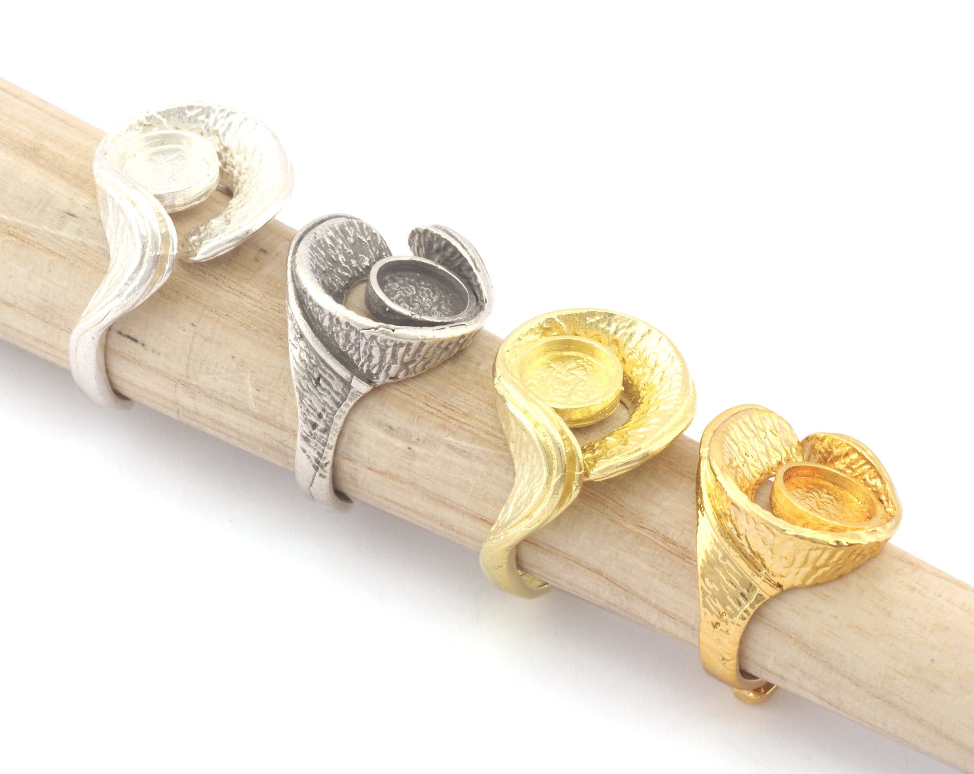 Adjustable Ring Bezel Setting Raw Brass, Antique silver, Shiny silver, Shiny gold 8 mm Round Setting (7US - 9USinner size ) 4780