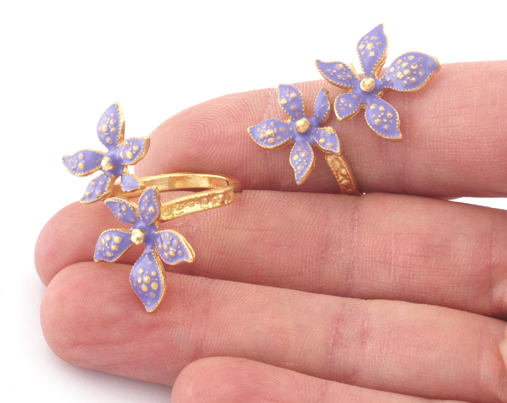 Flowers Adjustable Ring Shiny Gold Plated Brass Lilac enamel Filled (19mm 9US inner size) OZ2827