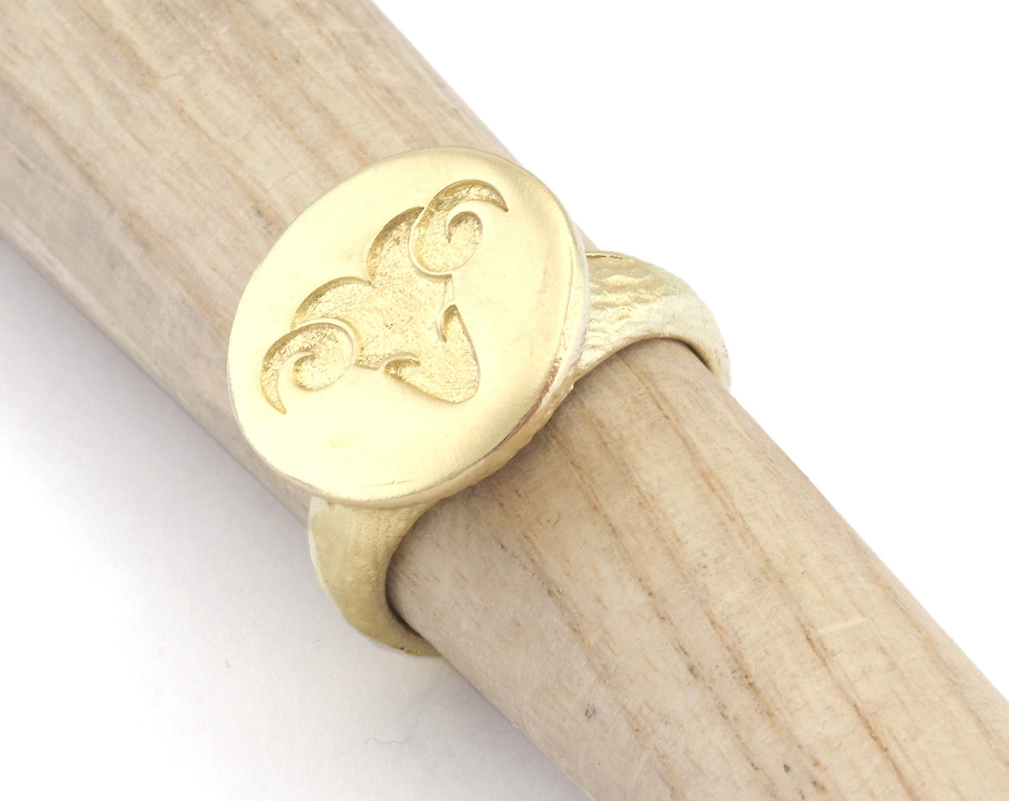 Ram Aries Horoscope Ring Bark Textured Band Round Adjustable Ring Raw brass (5 - 8.5US inner size) OZ4864