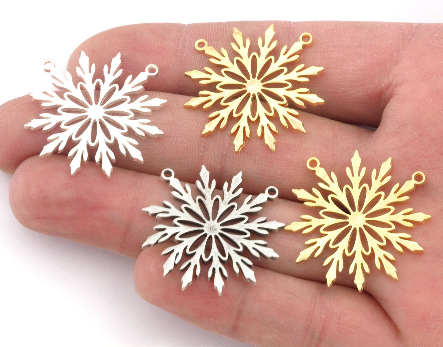 Snow Flake Connector Charms Pendant Raw Solid Brass , Antique silver, Shiny silver, Shiny gold plated Pendants 30x29mm OZ4829