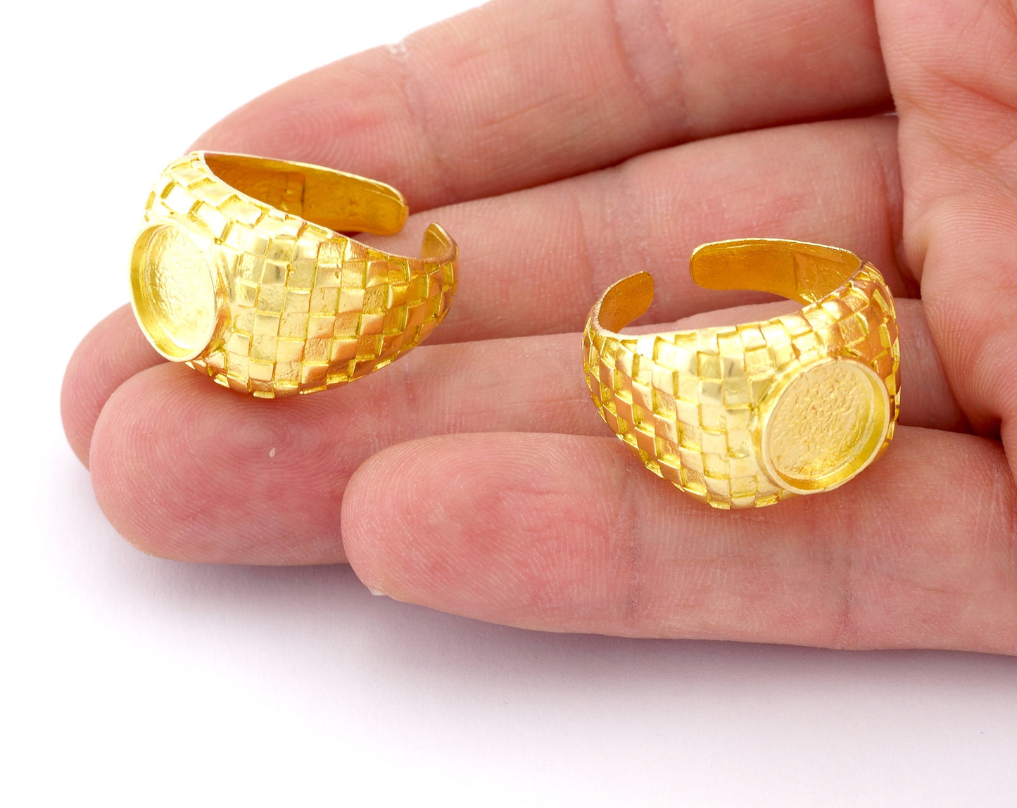 Square Checker Adjustable Ring Round Blank Bezel Setting - Raw Brass (10mm Blank ) 4918