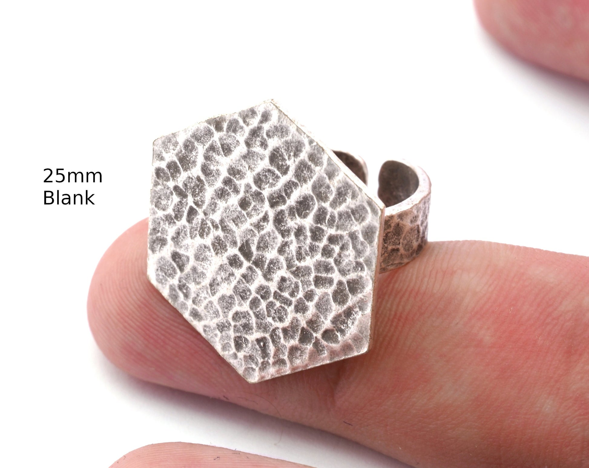 Hexagonal Hammered Adjustable Ring Blank - Antique Silver Plated Brass (25mm Blank ) 4952