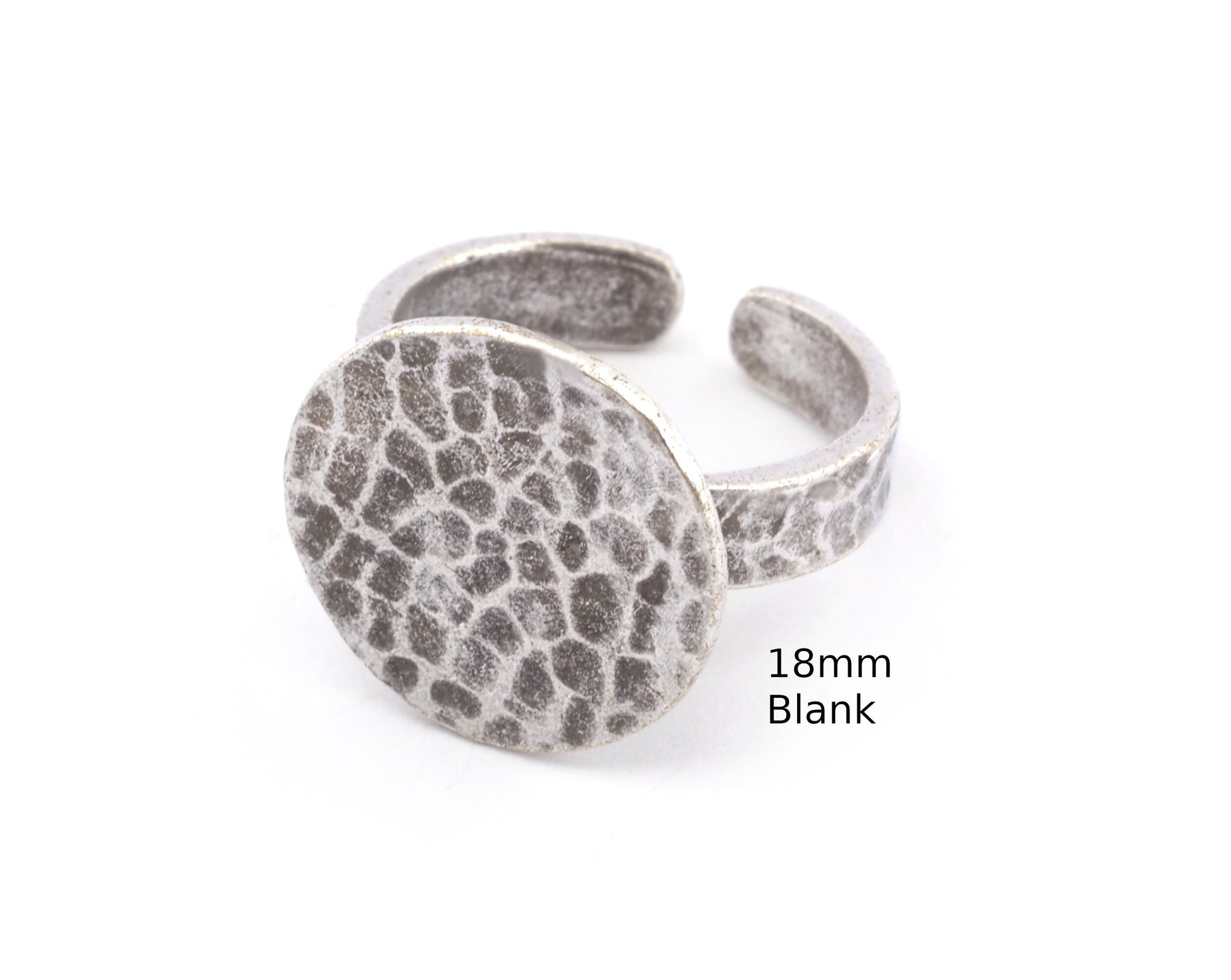 Round Disc Hammered Adjustable Ring Blank - Antique silver plated Brass (18mm Blank ) 4948