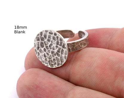 Round Disc Hammered Adjustable Ring Blank - Antique silver plated Brass (18mm Blank ) 4948