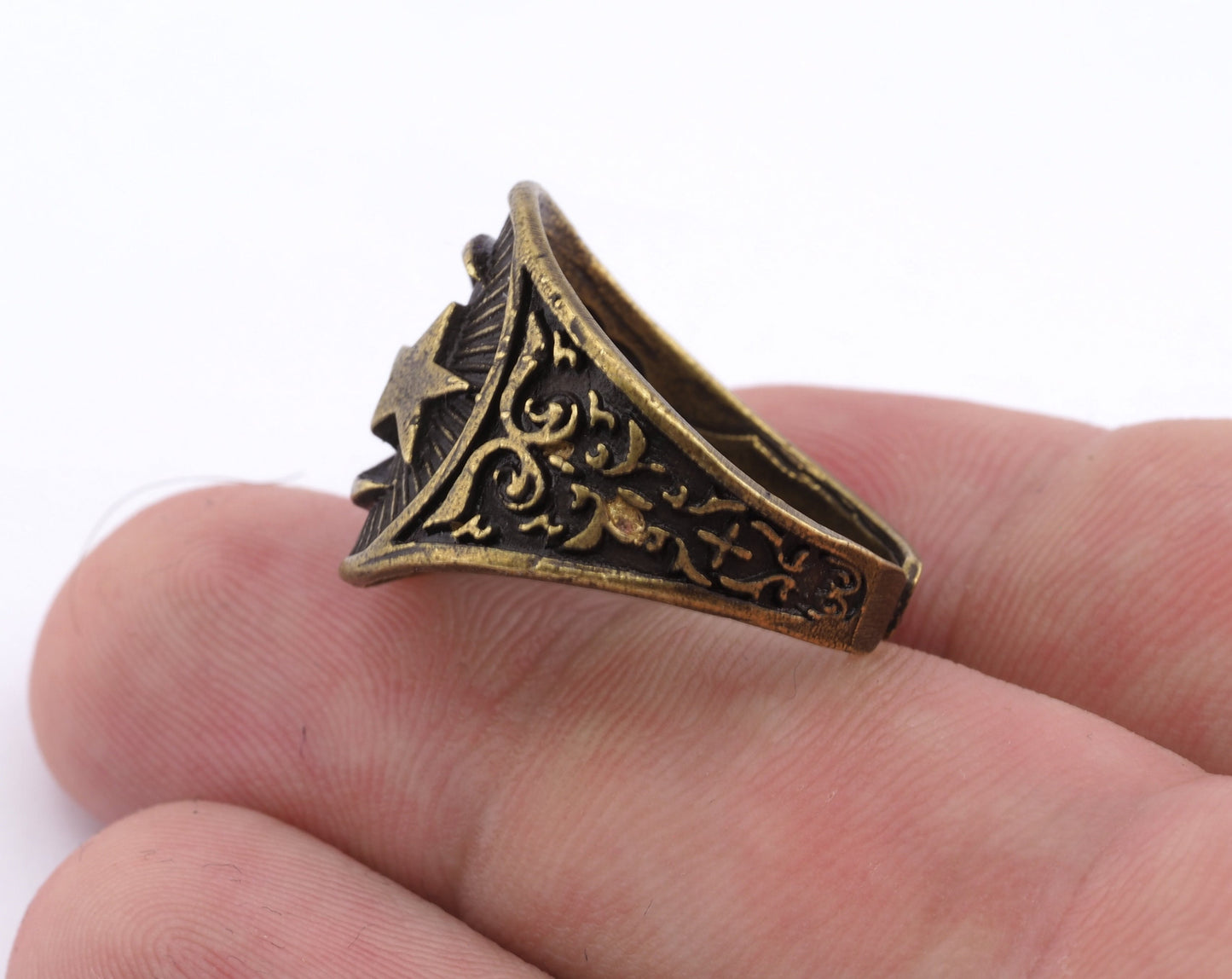 Signet Ring Crescent Star Adjustable Ring Antique Brass Plated brass (20mm 10US inner size) OZ3827