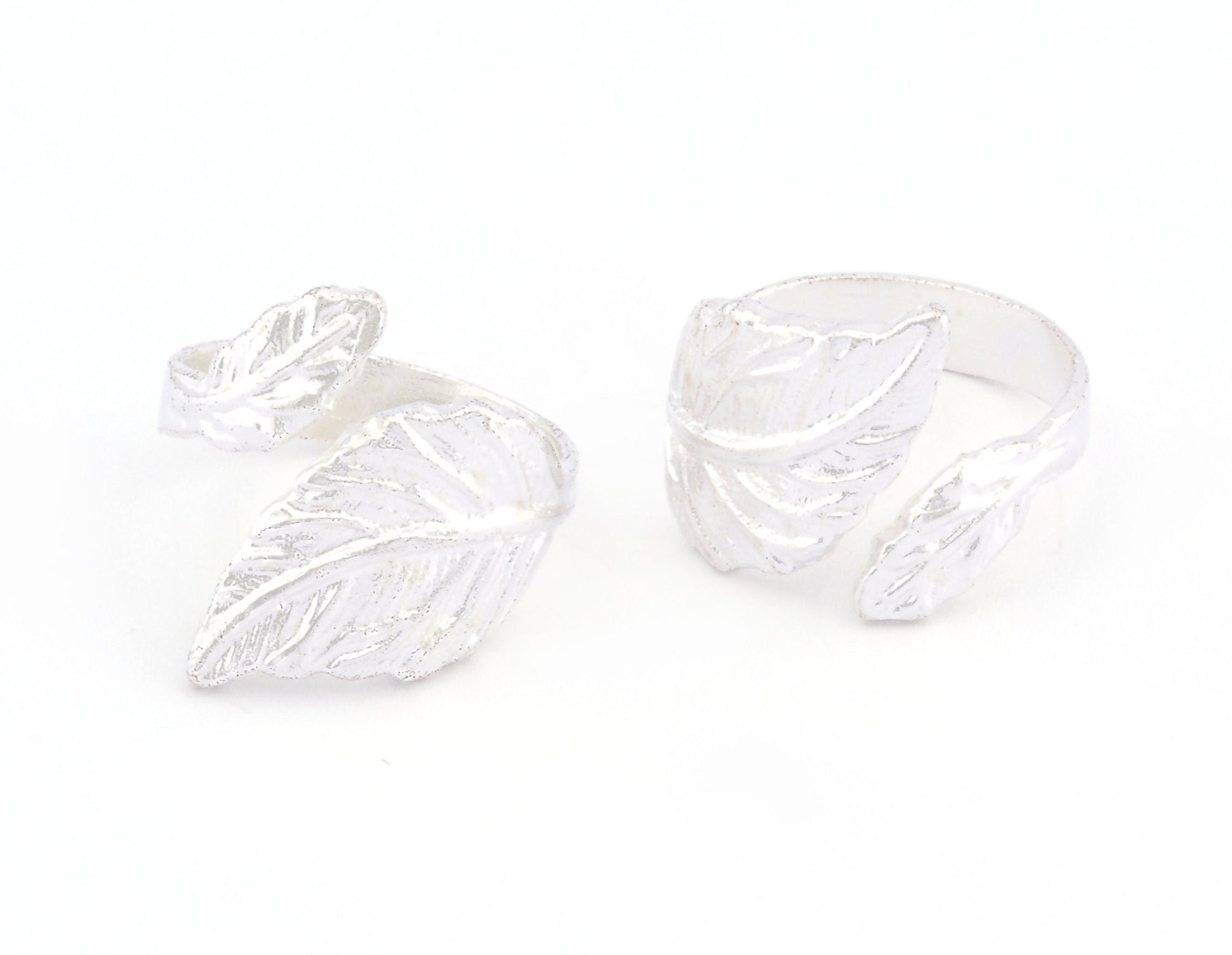Leaf Ring Adjustable Shiny Silver Plated brass (17.5mm 7US inner size) OZ765