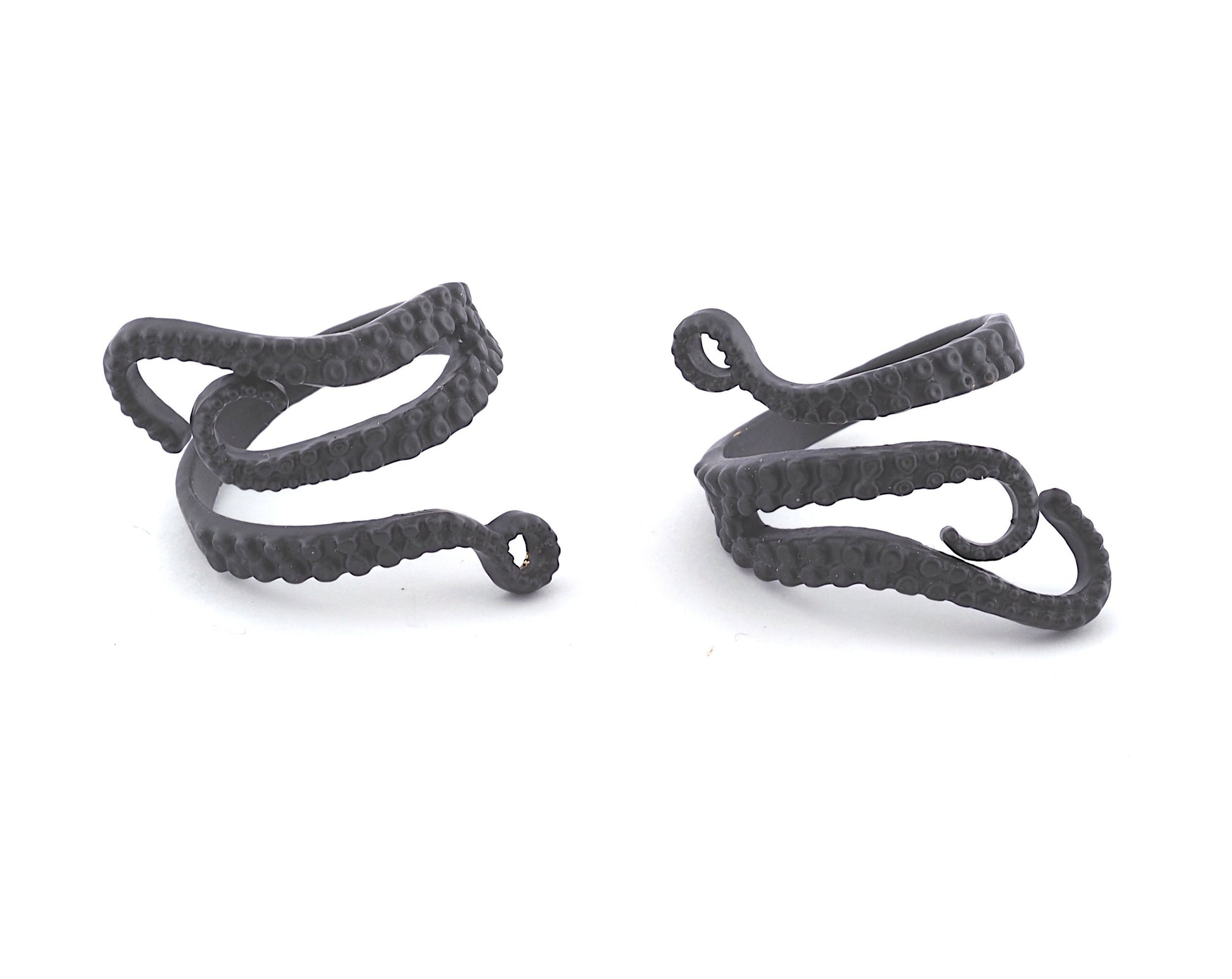 Octopus Tickle Ring with loop Black Painted Brass (18mm 8US inner size) 4318