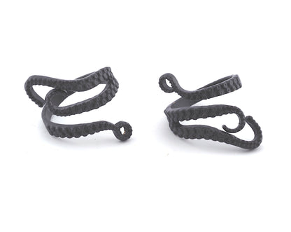 Octopus Tickle Ring with loop Black Painted Brass (18mm 8US inner size) 4318