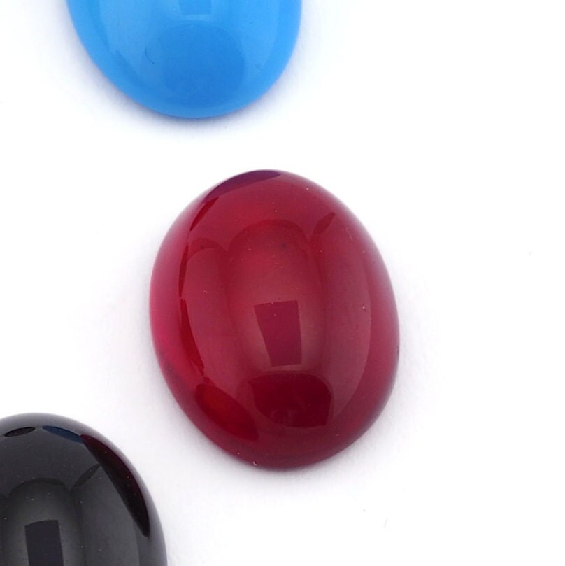 Glass 13x18mm Red Czech Oval Flat Back Cabochons CAB76