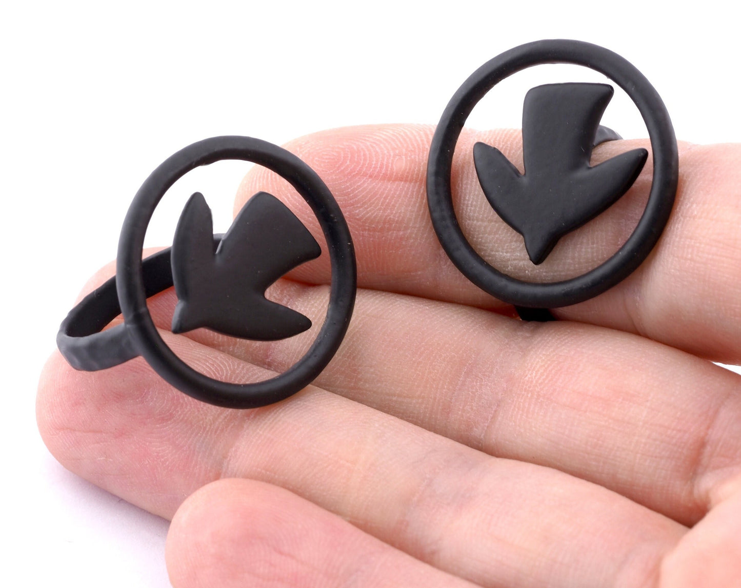 Bird Adjustable Ring Black Painted brass (18mm 8US inner size) OZ4091