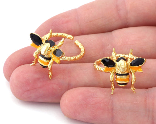 Bee Textured Ring Animal Adjustable Enamel Filled Shiny gold Plated Brass (16mm - 18.5mm 6US - 8.5US inner size) Oz4598