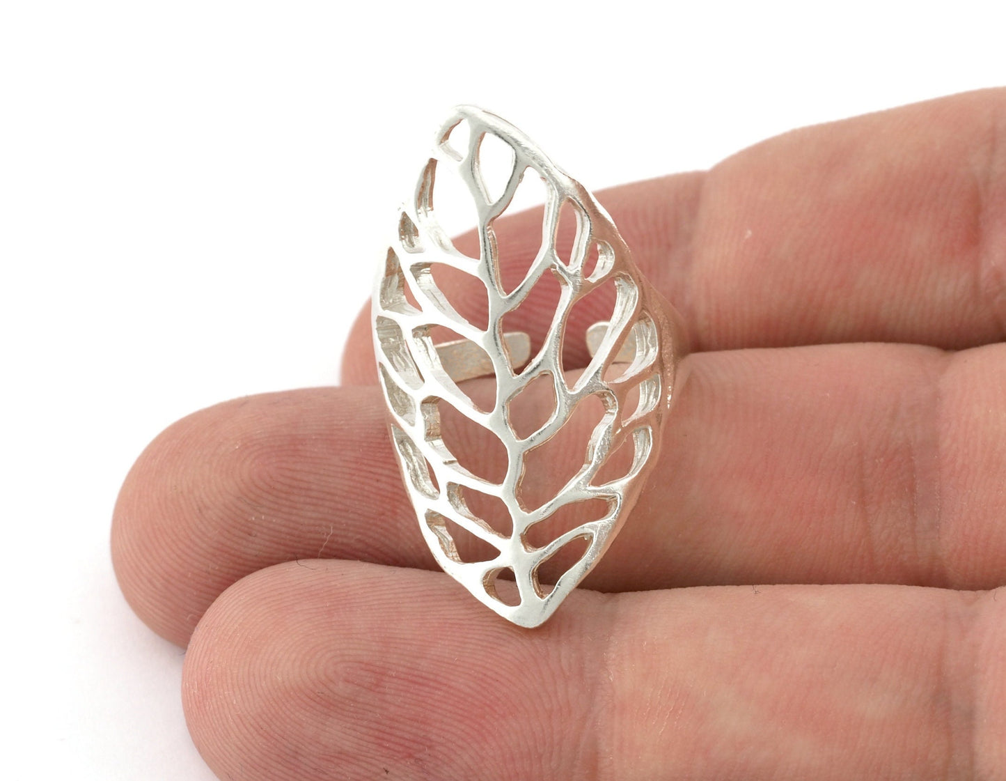 Leaf Shape Adjustable Shiny Silver Plated brass (18mm 8US inner size) OZ591
