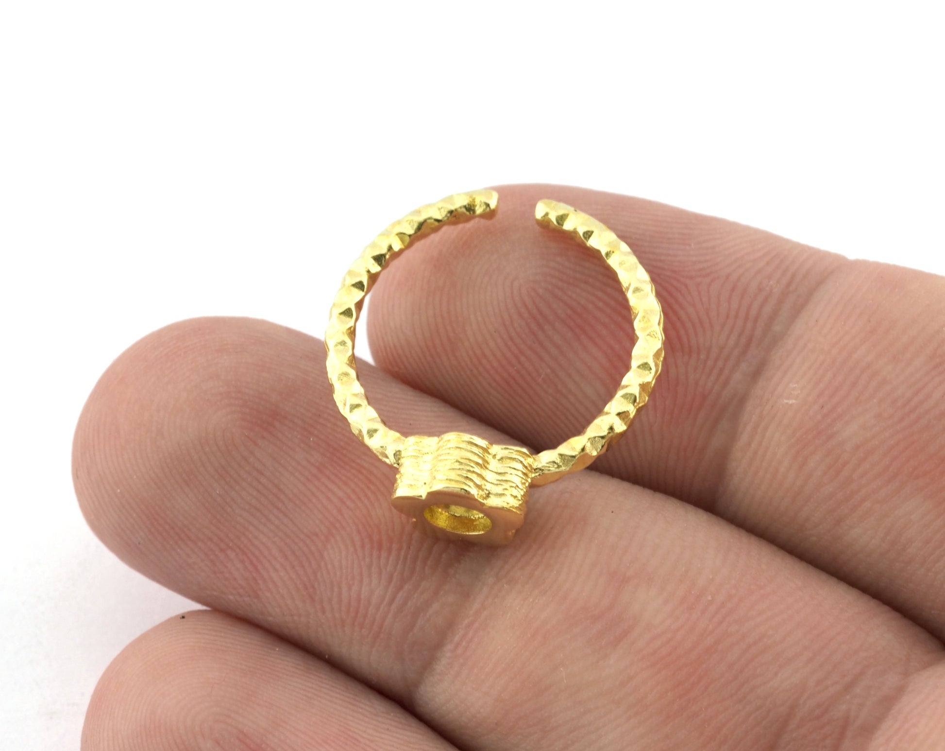 Daisy Flower Ring , Adjustable , Round Blank Bezel Setting - Raw Brass (4mm Blank ) 5126