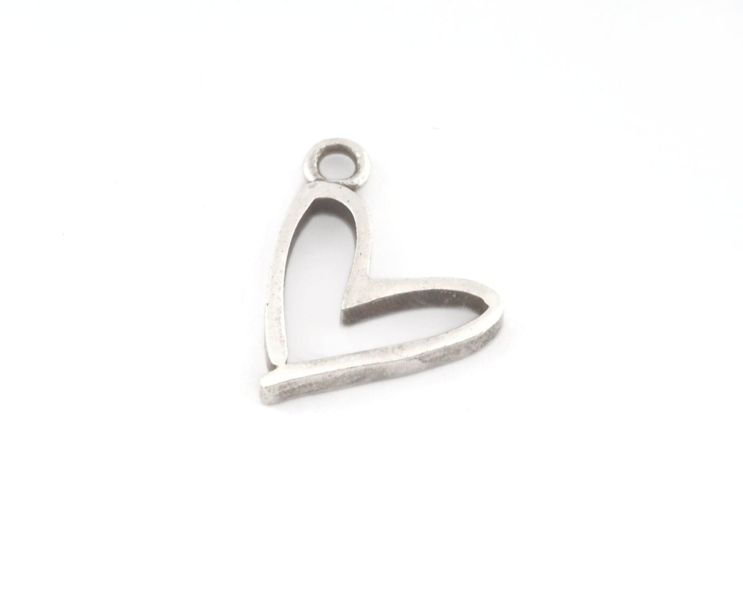 Heart Charms, Pendant, Antique Silver Plated Brass 16.5mm 5166 newline