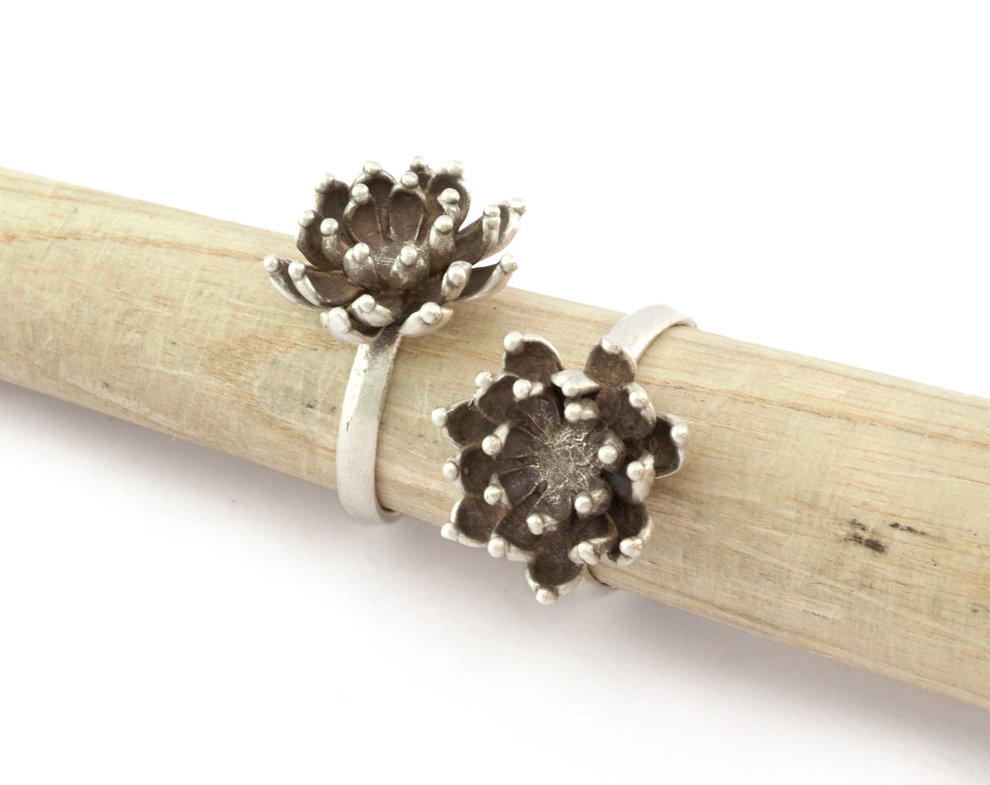 Lotus Flower Ring, Adjustable Ring, Antique Silver Plated brass (7 - 9US inner size) 5151