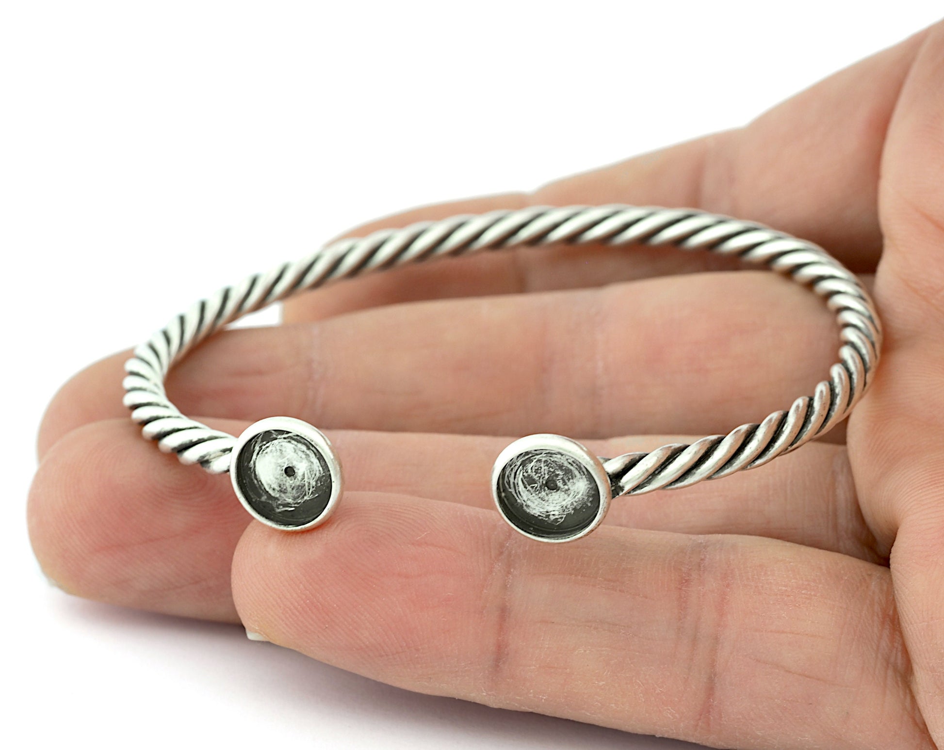 Twisted, Spirals, Swirl Bracelet Base, Blank Bezel Settings, Antique Silver plated copper (8mm Blank) 5190