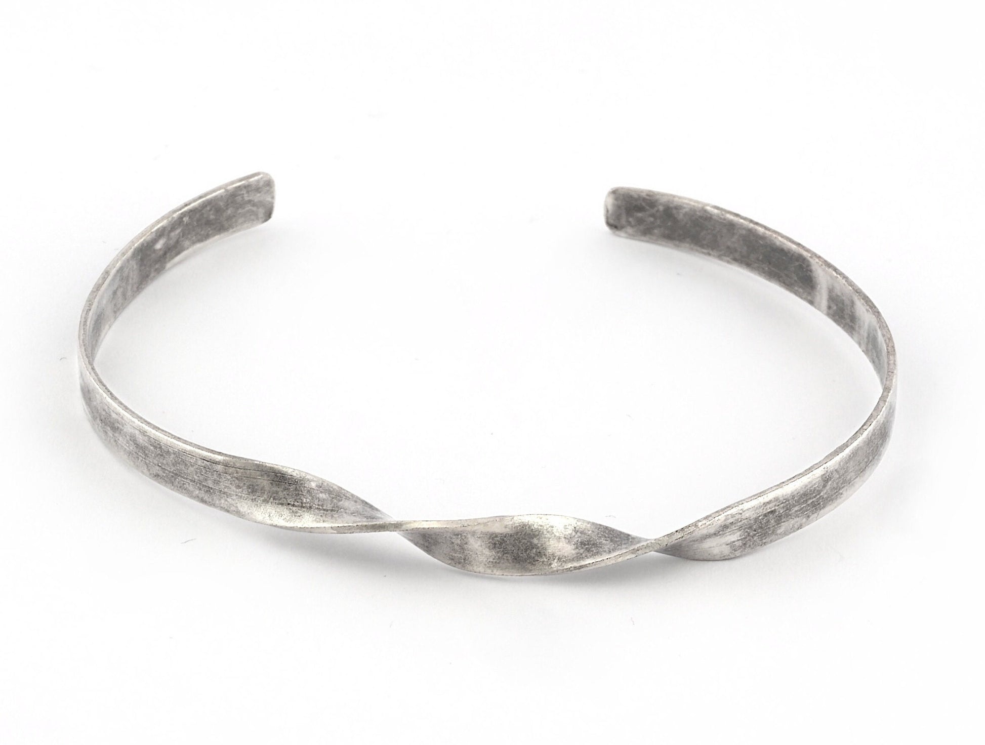 Twisted Open Bangle Bracelet Base, Antique silver plated brass (58mm Size ) 5311