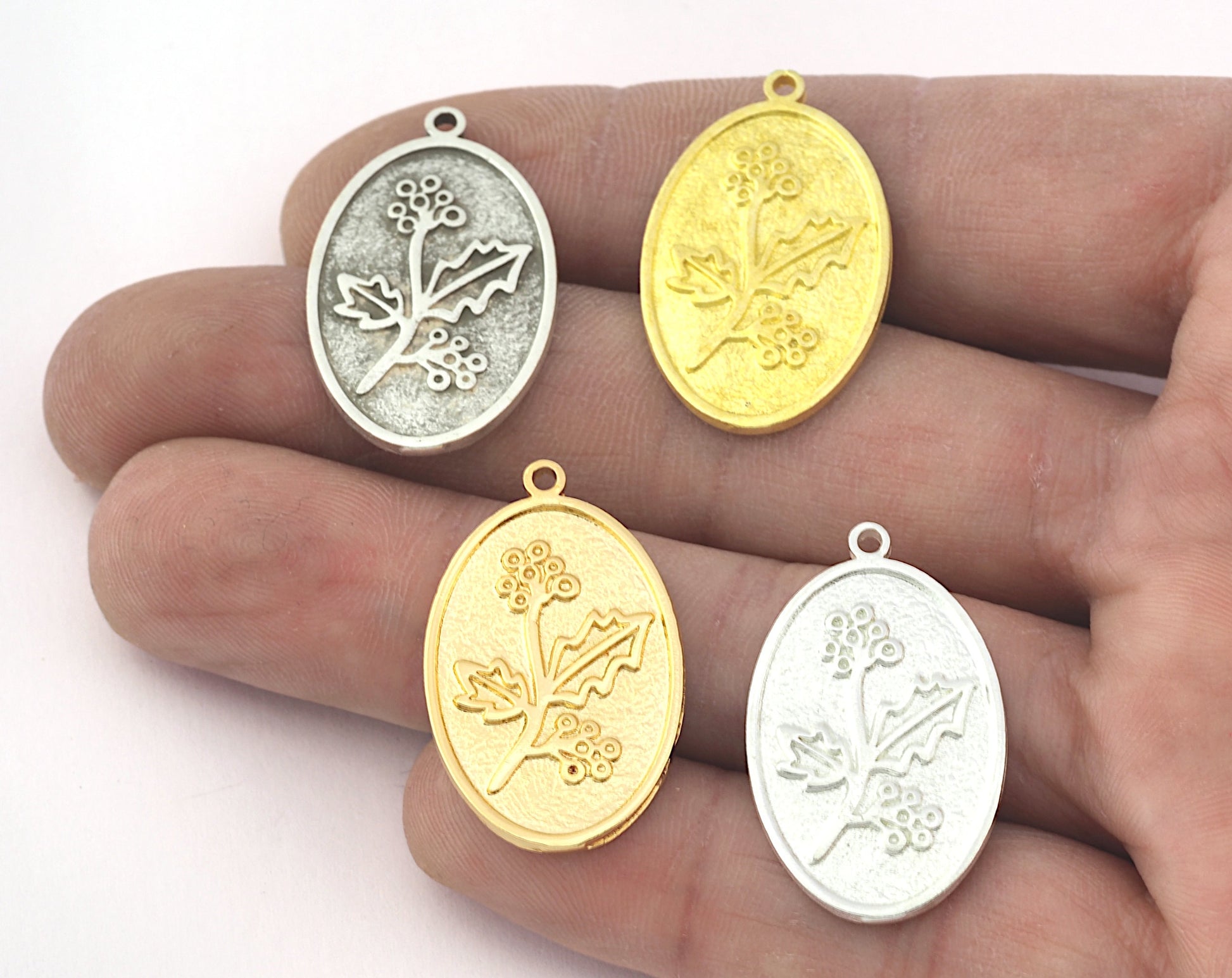 Birth Monthly Flower (December Holly ) Oval Charms Pendant Raw Solid Brass , Antique silver, Shiny silver, Shiny gold plated 29x18mm 5274