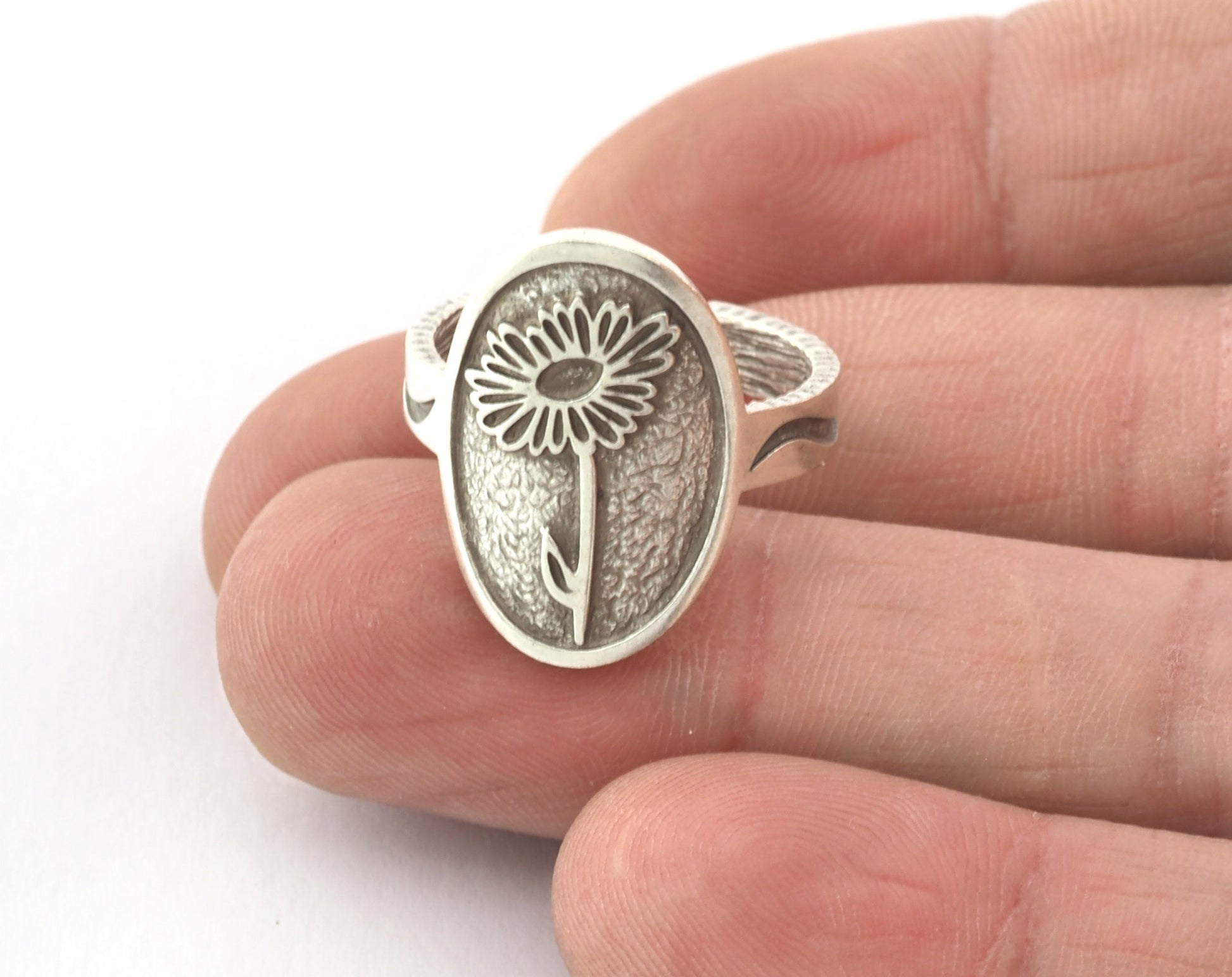 Birth Monthly Flower (April Daisy) Adjustable Ring Raw Solid Brass , Antique silver, Shiny silver, Shiny gold plated 8US 5324