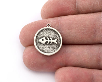 Fish Bone Round Charms Pendant - Raw Brass - Antique Silver - Shiny silver - Shiny gold 19x17mm 3575