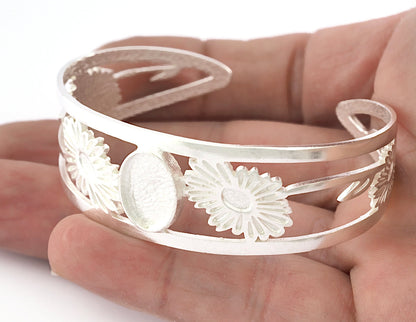 Oval Blank Flower Bracelet Monthly Flower (April Daisy) Base Setting Blank Bezel Shiny Silver Plated Brass (10x14mm Blank ) 2874