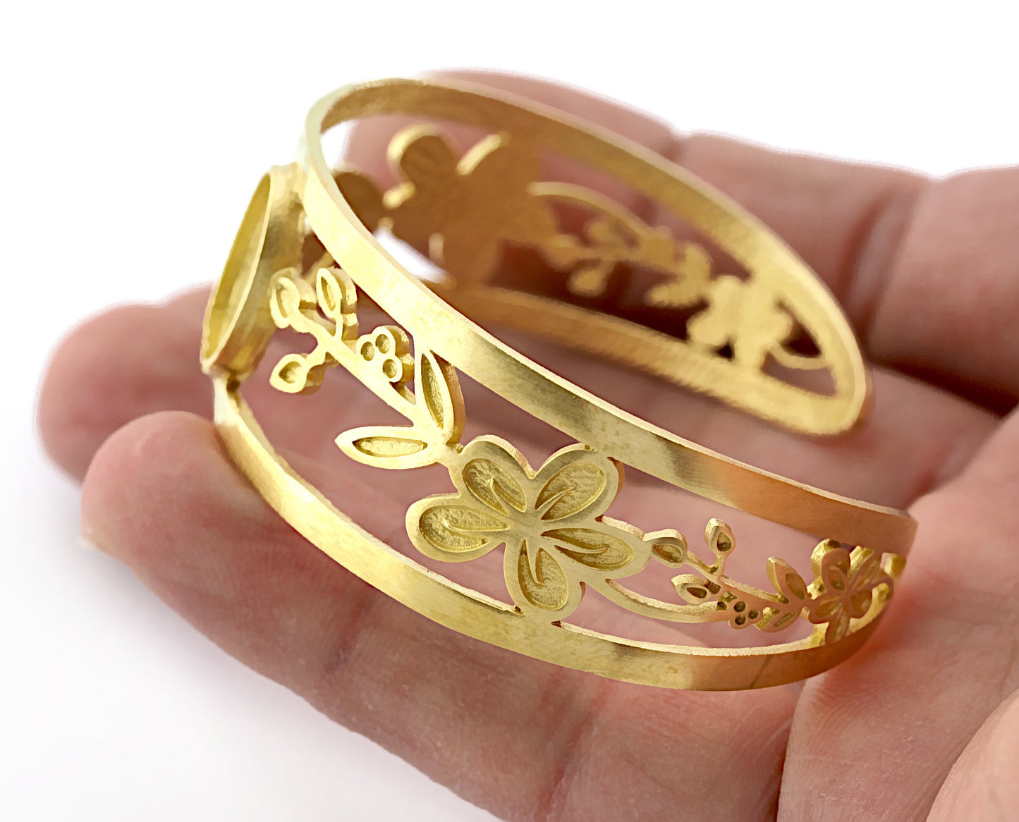 Oval Blank Flower Bracelet Monthly Flower (May Hawthorne) Base Setting Blank Bezel Raw brass (10x14mm Blank ) 5163