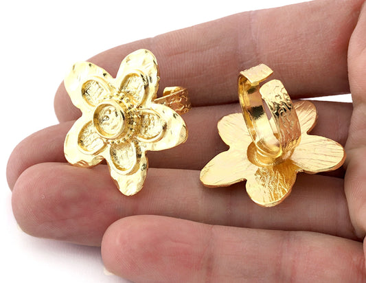 Daisy Flower Ring , Adjustable , Round Blank Bezel Setting - Shiny Gold Plated Brass (6mm Blank ) 5351