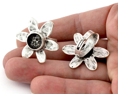 Daisy Flower Ring , Adjustable , Round Blank Bezel Setting - Antique Silver Plated Brass (10mm Blank ) 5349