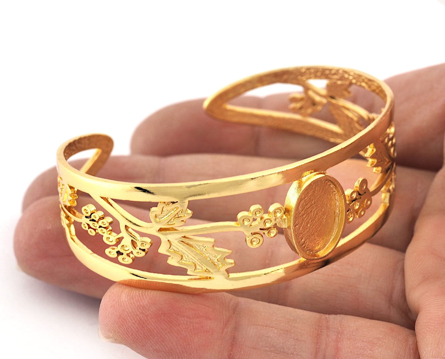 Oval Blank Flower Bracelet Monthly Flower (December Holly) Base Setting Blank Bezel Shiny Gold Plated Brass (10x14mm Blank ) 3646