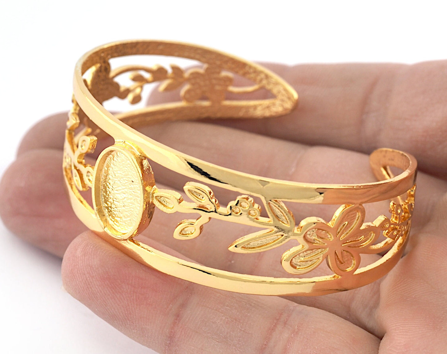 Oval Blank Flower Bracelet Monthly Flower (May Hawthorne) Base Setting Blank Bezel Shiny Gold Plated brass (10x14mm Blank ) 5163