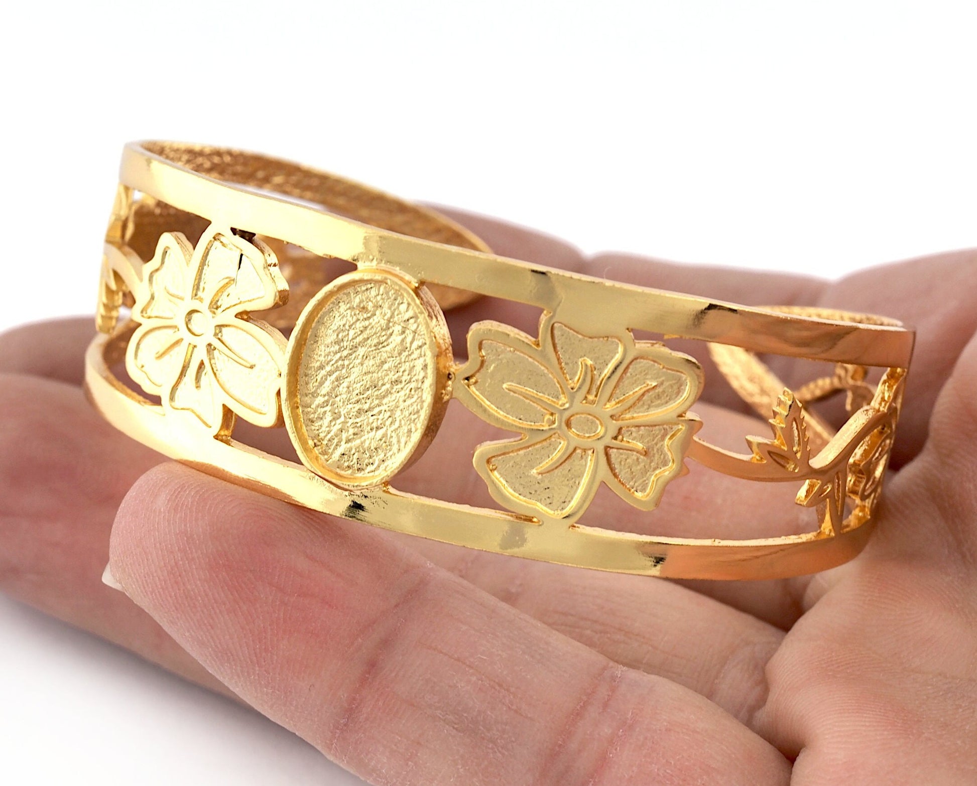 Oval Blank Flower Bracelet Monthly Flower (August Poppy) Base Setting Blank Bezel Shiny Gold Plated Brass (10x14mm Blank ) 3127