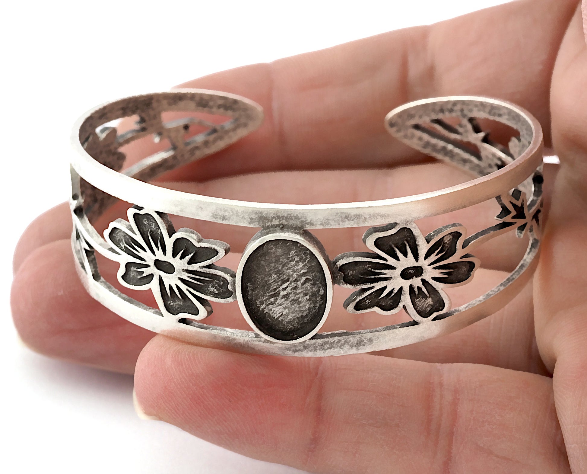 Oval Blank Flower Bracelet Monthly Flower (October Cosmos) Base Setting Blank Bezel Antique Silver Plated Brass (10x14mm Blank ) 5161