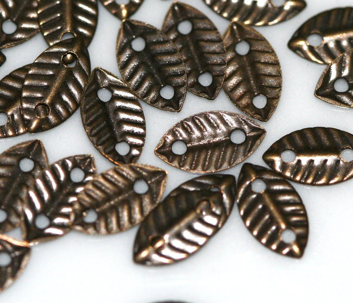 Leaf Shape,Raw Brass Charms, 5x9mm raw brass 2 loop,raw brass connector ,raw brass findings 387R-40