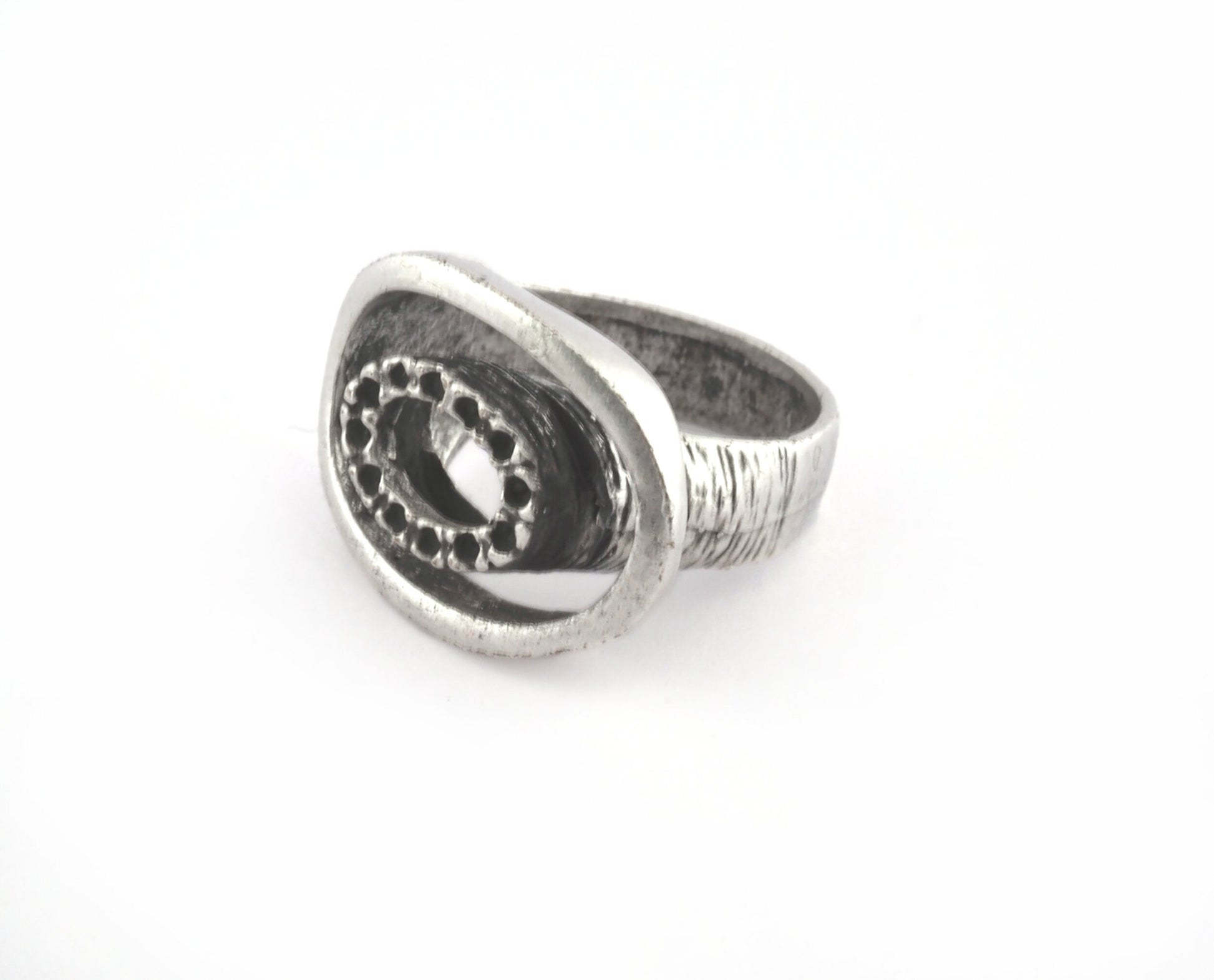 Oval Ring Adjustable Bezel (1mm) Antique Silver Plated brass (16.5mm 6US inner size - Adjustable ) OZ2641