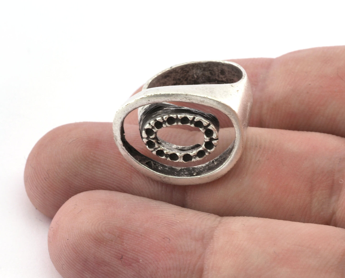 Oval Ring Adjustable Bezel (1mm) Antique Silver Plated brass (16.5mm 6US inner size - Adjustable ) OZ2641