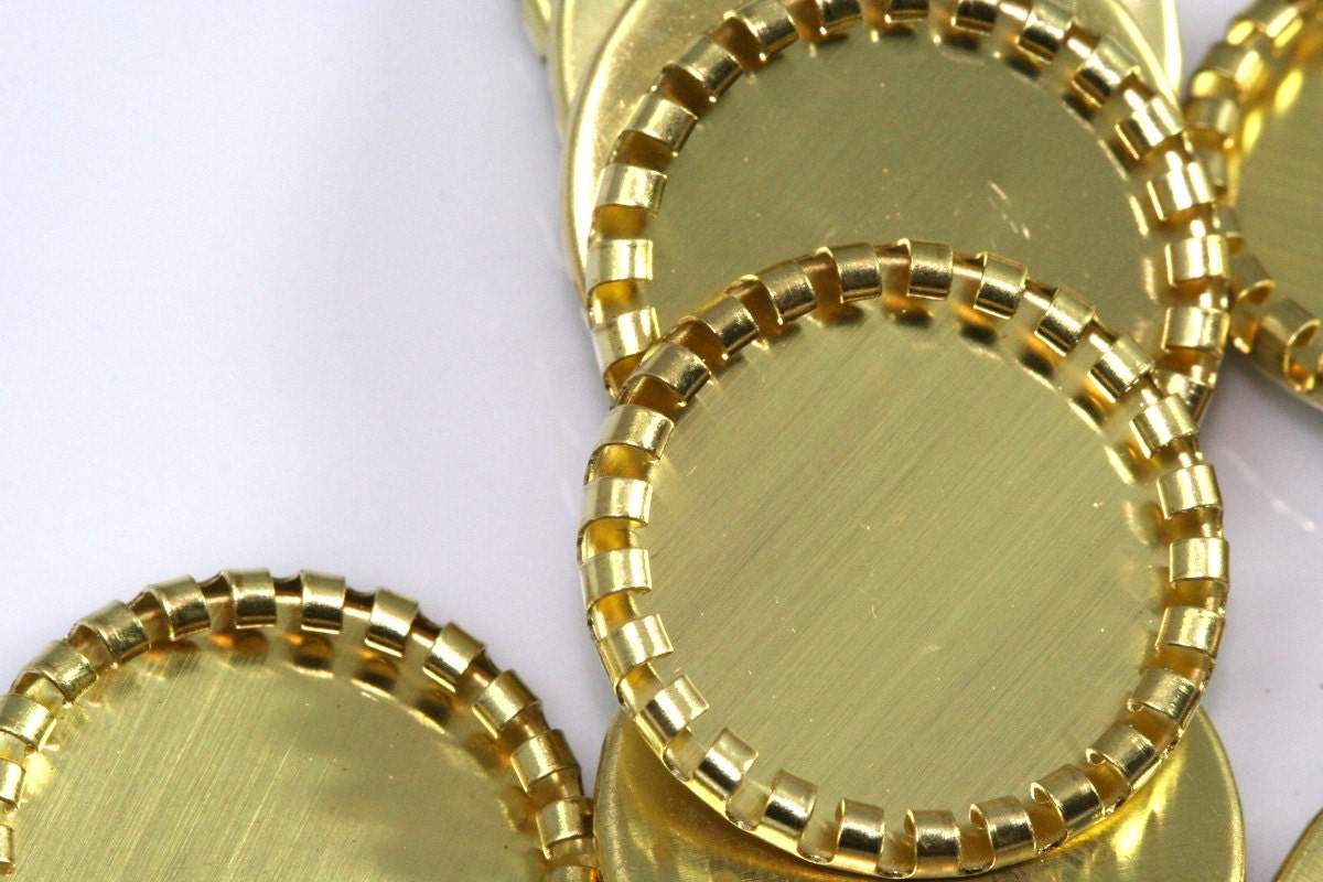 Raw Brass 18mm round Shape Setting Pendant finding for Gemstone Findings 2192