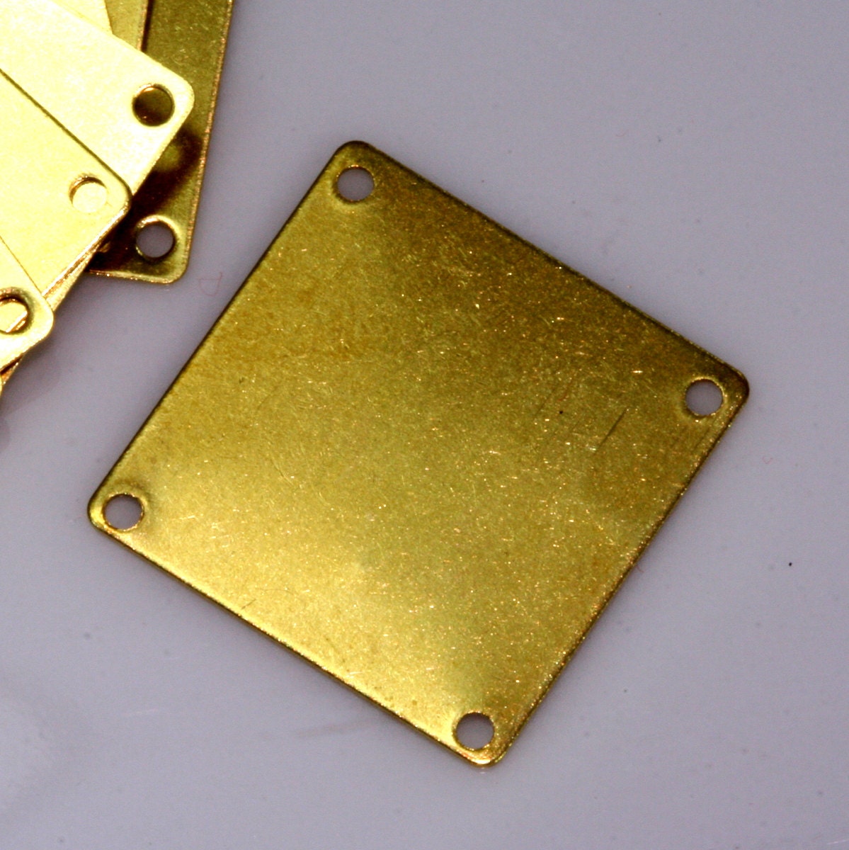 40 Pcs Raw Brass 20mm Square tag 4 hole connector Charms ,Findings 669R-54