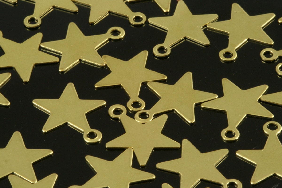 100 pcs 18x16mm raw brass star pendant,raw brass charms ,raw brass findings 625R-42