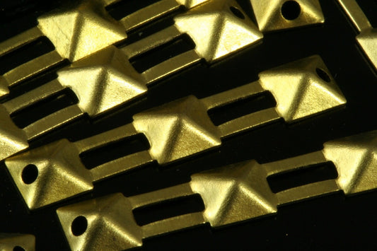 Rectangle pyramid connector 60 pcs Raw Brass 30X6mm Charms ,Findings 499R-32